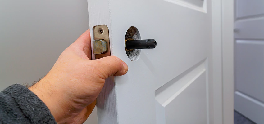 Nighttime Locksmith For Lock Repair in Acton, CA