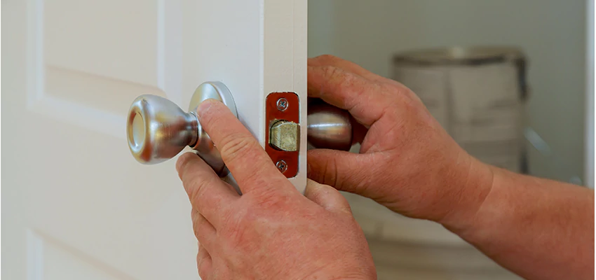 AAA Locksmiths For lock Replacement in Acton, California
