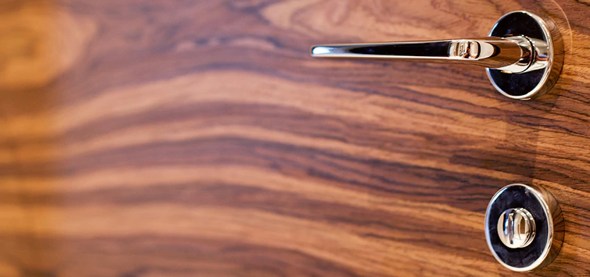 On Demand Locksmith For Key Fobs Repair in Acton, California